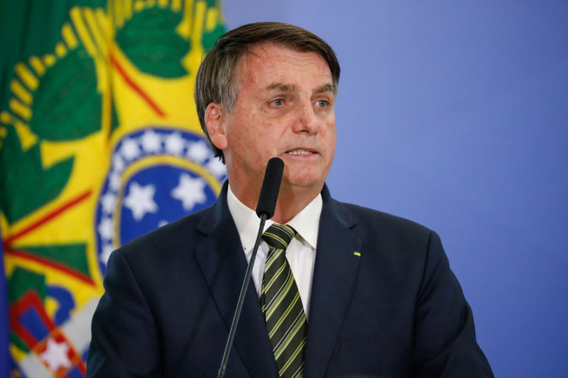 Defesa diz ao TCU que Bolsonaro entregará estojo de joias, diz TV