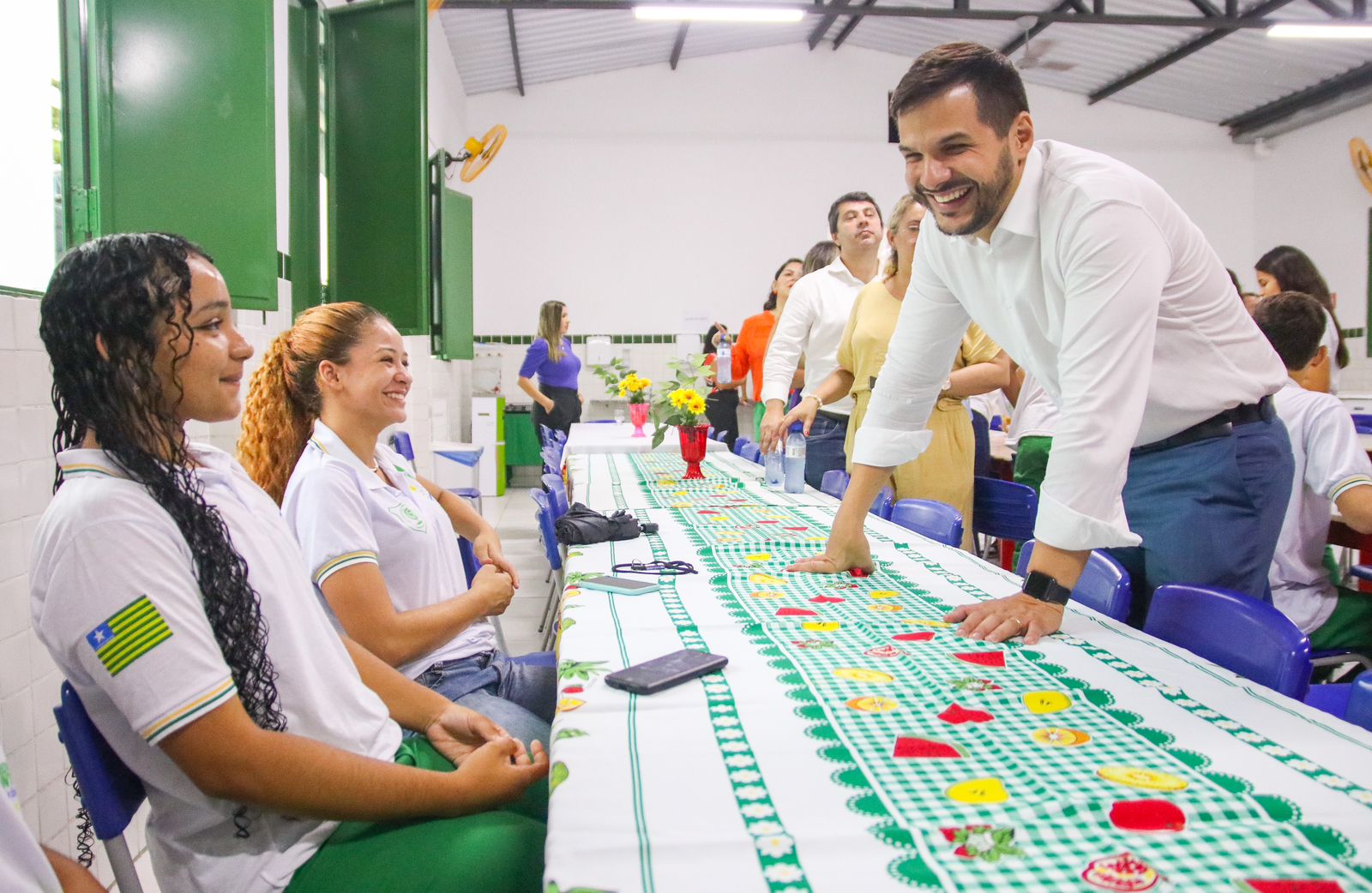Secretário Washington Bandeira visita escolas em Campo Maior