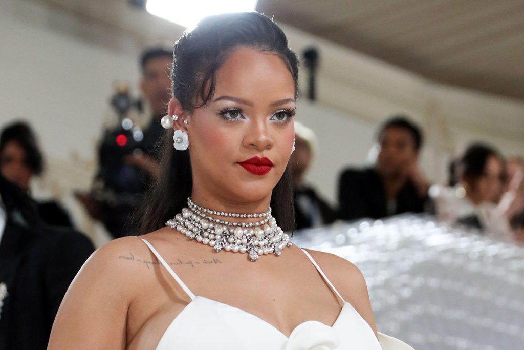 Rihanna revela ‘batalha’ que está enfrentando na segunda gravidez
