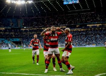 Flamengo vence Grêmio e abre vantagem por vaga na final da Copa do Brasil