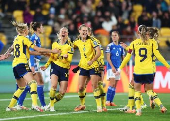 Suécia goleia a Itália e garante vaga nas oitavas de final