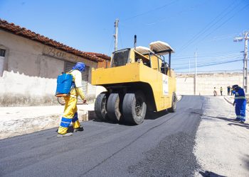 Prefeitura investe mais de R$ 600 mil para asfaltar ruas