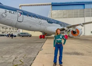 Avião do Palmeiras apresenta problema e equipe não retorna ao Brasil