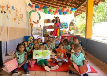 CMEI Tia Sabina promove projeto de estímulo à leitura