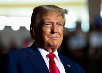 Trump quis intimidar testemunhas em post, dizem promotores