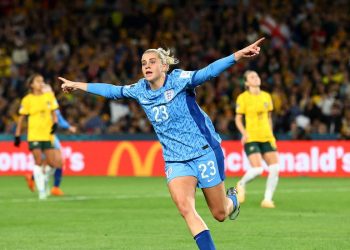 Inglaterra supera Austrália e decide Copa do Mundo contra Espanha