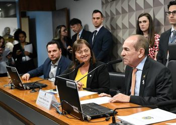 Comissão mista vota MP do reajuste dos servidores na terça-feira (08)