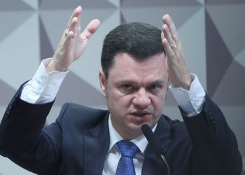 “Não sei quem entregou documento”, diz Torres sobre minuta do golpe