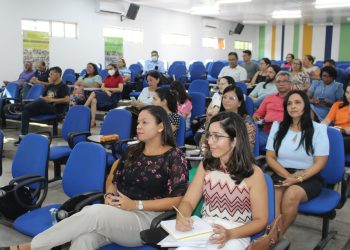 Escolas de tempo integral recebem programa de educação financeira