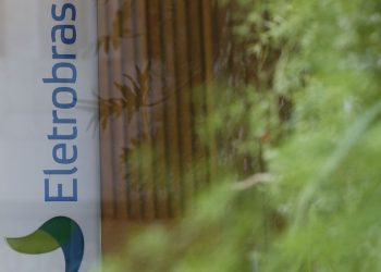 Eletrobras suspende desligamentos de PDV por decisão da Justiça