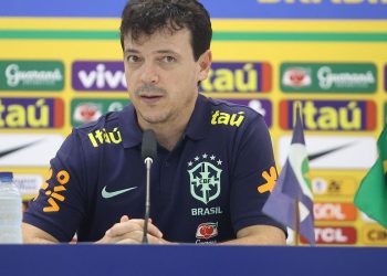 Brasil empata com Venezuela em casa