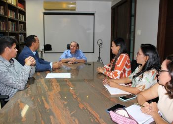 Semec propõe parceria educacional junto ao Sesc