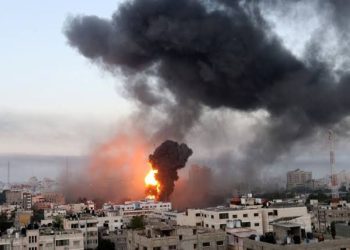 Governo vai transportar brasileiros que estão em Israel