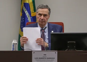 Presidente do STF defende política de cotas na Universidade
