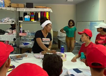 Alunos da Rede Municipal de Ensino de Teresina visitam Comunidade Mimbó