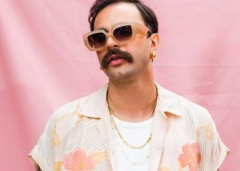 Rodrigo Alarcon fará show no Teatro João Paulo II