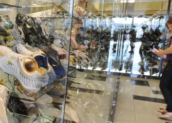 Fim de ano em 2023 registra maior número de vagas temporárias em 10 anos