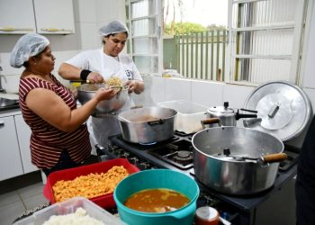 Semec promoverá capacitação para equipe de cozinha das escolas
