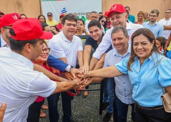 Governador entrega recuperação da PI-221 e asfalto da PI-215, no norte do Piauí