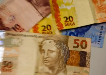 Salário Mínimo será reajustado para 1.412 reais