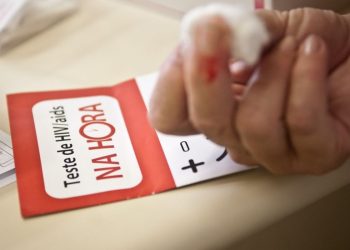 Ministério da Saúde inicia tratamento de pacientes com comprimido contra a AIDS