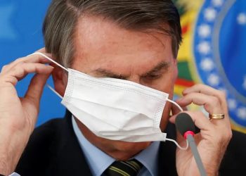 CGU conclui que certificado de vacinação de Bolsonaro é falso