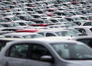 Emplacamentos de veículos têm alta de 12% em 2023