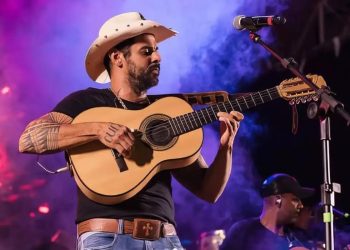 Cantor sertanejo João Carreiro morre aos 41 anos 