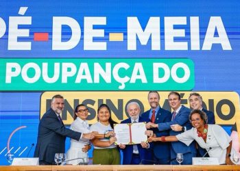 Alunos do Ensino Médio poderão receber até R$ 9,2 mil pelo programa Pé-de-Meia