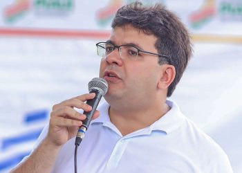 Governador visita macrodrenagem de Oeiras e inaugura recuperação da PI-236