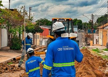 Obras atingem 100 km de rede coletora de esgoto implantado em Teresina