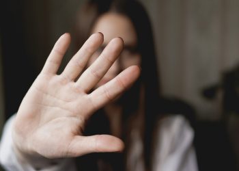 Secretaria da Mulher explica o que é importunação sexual e como denunciar