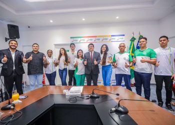 Governo do Piauí investe R$ 11,6 milhões e concede 6 mil bolsas para estudantes