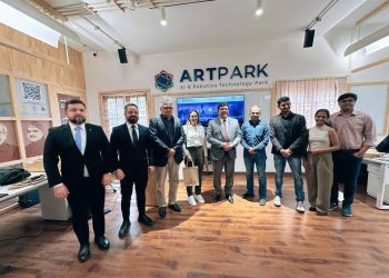 Rafael Fonteles busca parceria em inteligência artificial e robótica em Bangalore