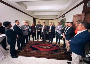 Fonteles participa de encontro com investidores no Consulado do Brasil na Índia