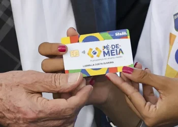 Começa hoje pagamento de R$ 200 da primeira parcela do Pé-de-Meia