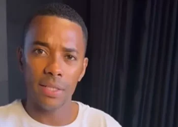 Robinho é preso em Santos