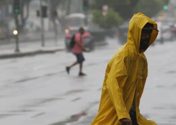 Ciclone extratropical começa a se formar na Argentina