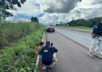 PRF resgata criança em estado de vulnerabilidade às margens da BR 153