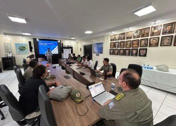 Integrantes das forças de segurança do Piauí participam de treinamento
