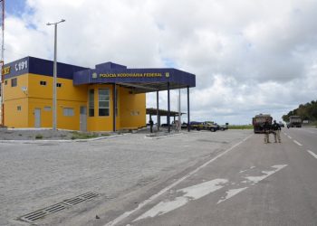 Adolescente de 13 anos é encontrada em situação de risco na BR 101, em Goiana