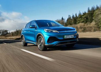 Venda de carros importados cresce 8,4% em abril