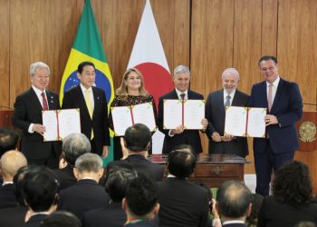 Brasil e Japão assinam parceria para recuperação de áreas degradadas