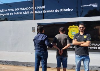 Polícia prende homem suspeito de provocar queimaduras em rosto de criança