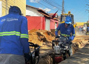Águas de Teresina inicia obras de saneamento em novo trecho