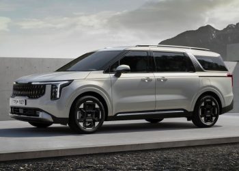 Kia inicia venda da nova Carnival