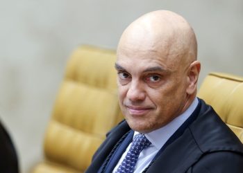 Moraes retira sigilo de inquérito de tentativa de golpe