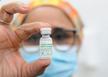 Vacina meningocócica é ampliada para adolescentes de 11 a 15 anos de idade não-vacinados