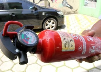 Senado pode votar este ano volta da obrigação de extintores em carros