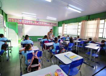 Ministério da Educação define novo piso salarial dos professores